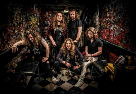 TEMPLE BALLS ANNOUNCE NEW SELF-TITLED ALBUM