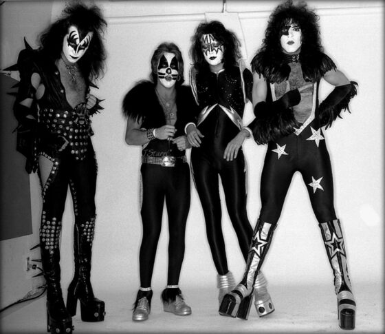 KISS CELEBRATE 50TH ANNIVERSARY OF SEMINAL LIVE ALBUM ‘ALIVE!’ WITH MASSIVE DELUXE EDITION