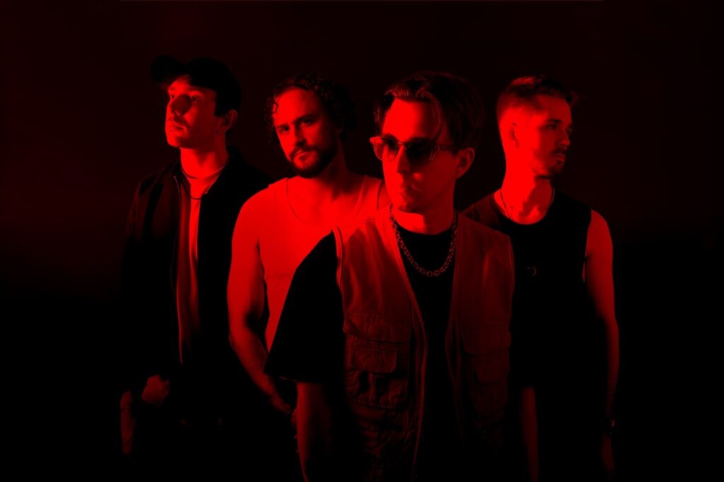 SOLENCE ANNOUNCE HEADLINE EU/UK TOUR IN SPRING 2026