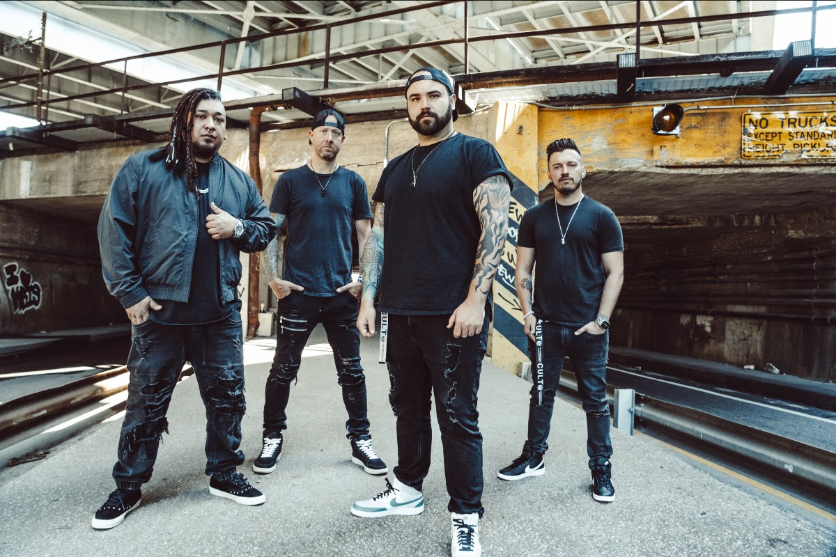 KINGDOM COLLAPSE SHARE VIDEO NEW SINGLE “WATCH YOU BLEED”